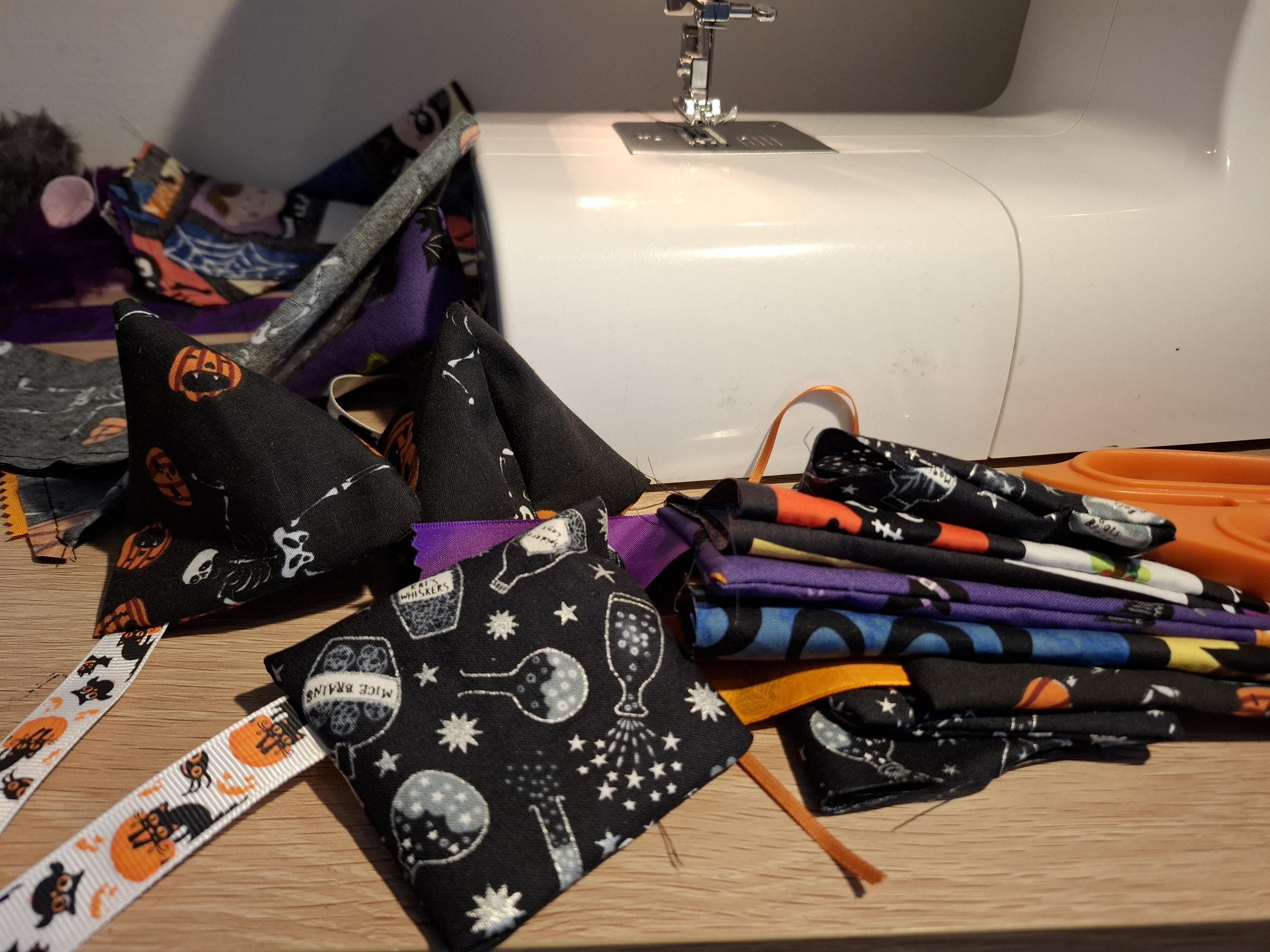 Winnie's Halloween catnip toys selection pack