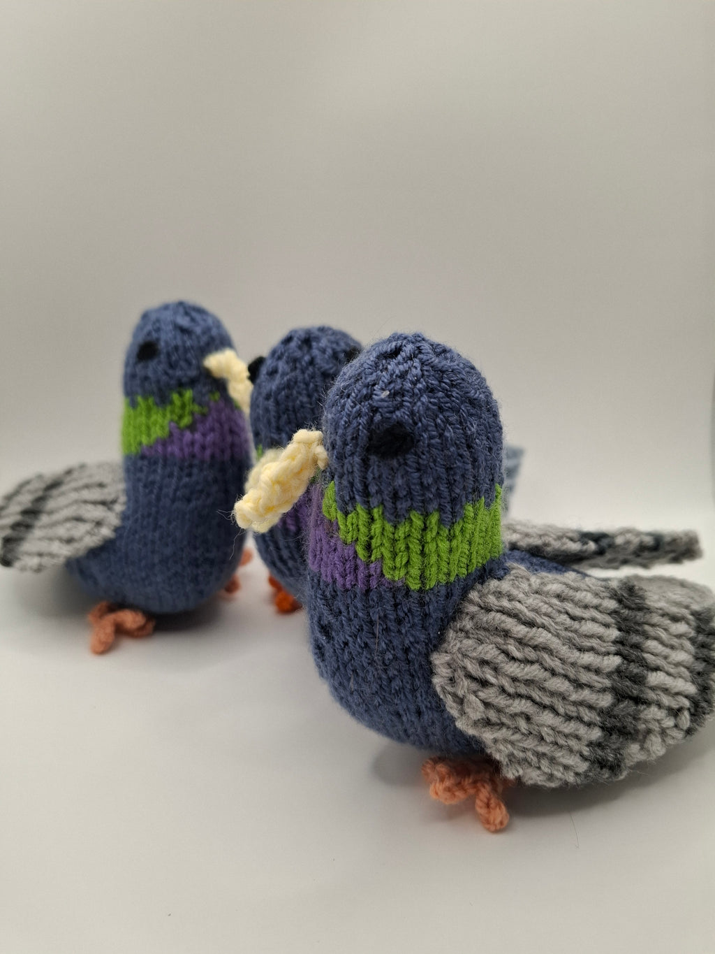Knitted pigeon ornament