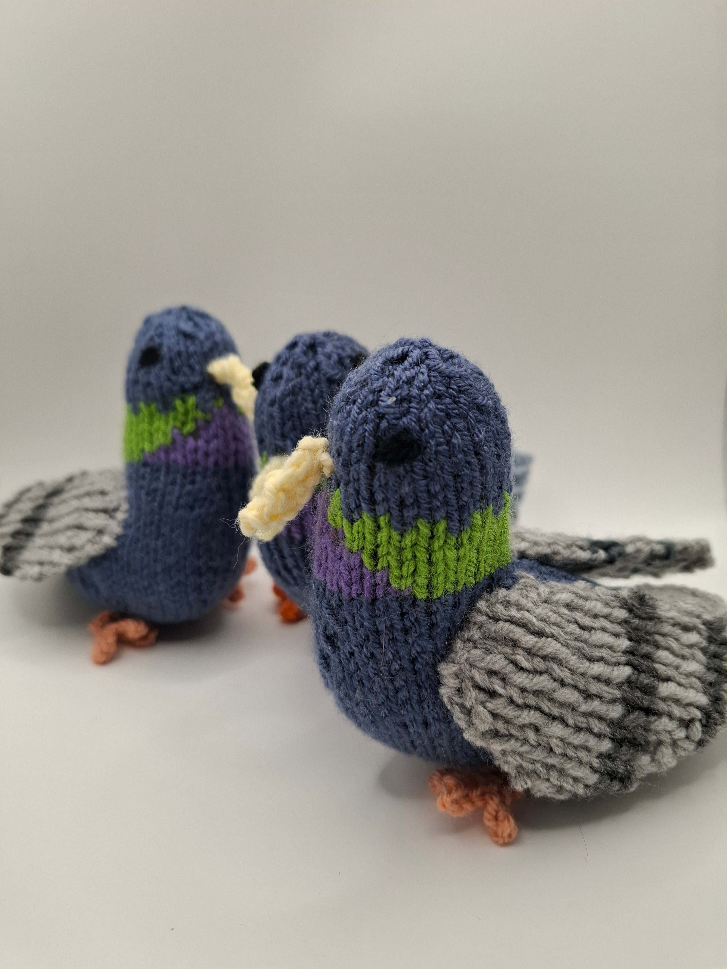 Knitted pigeon ornament