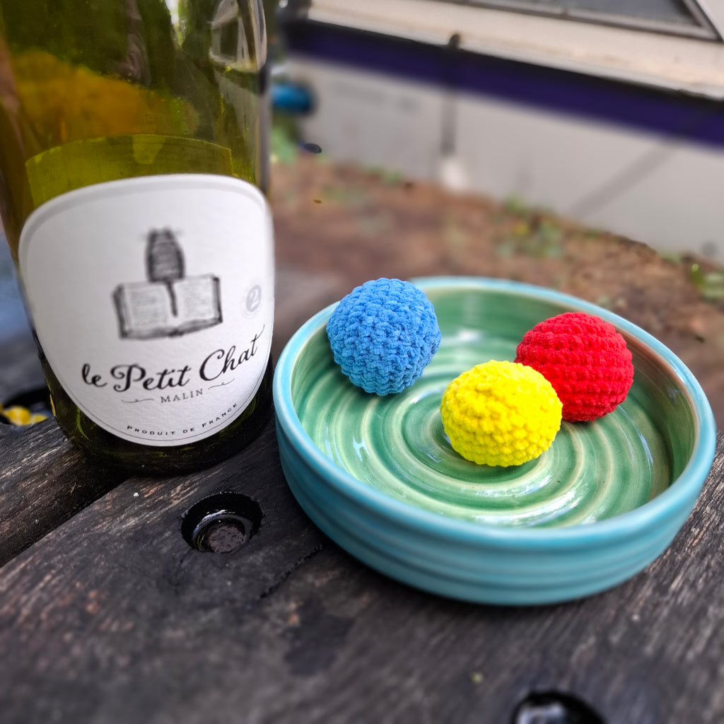 3 mini catnip balls